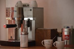 how to clean the coffee maker without vinegar